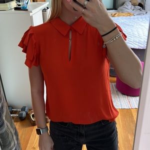 T Tahari  short sleeve blouse
